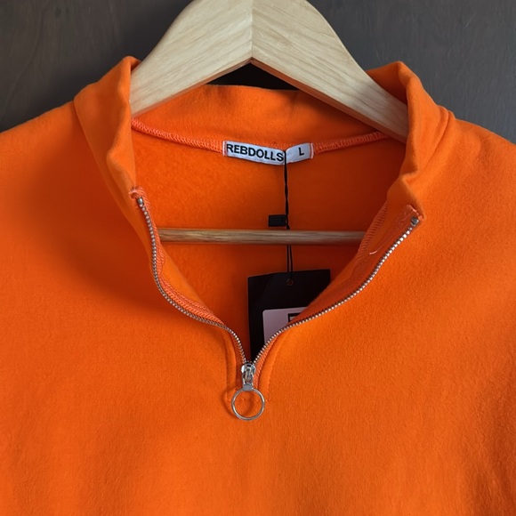 NWT Orange Fleece 2 piece Rebdolls "Look Alike" Insulated Cropped top & Shorts - Picture 6 of 15